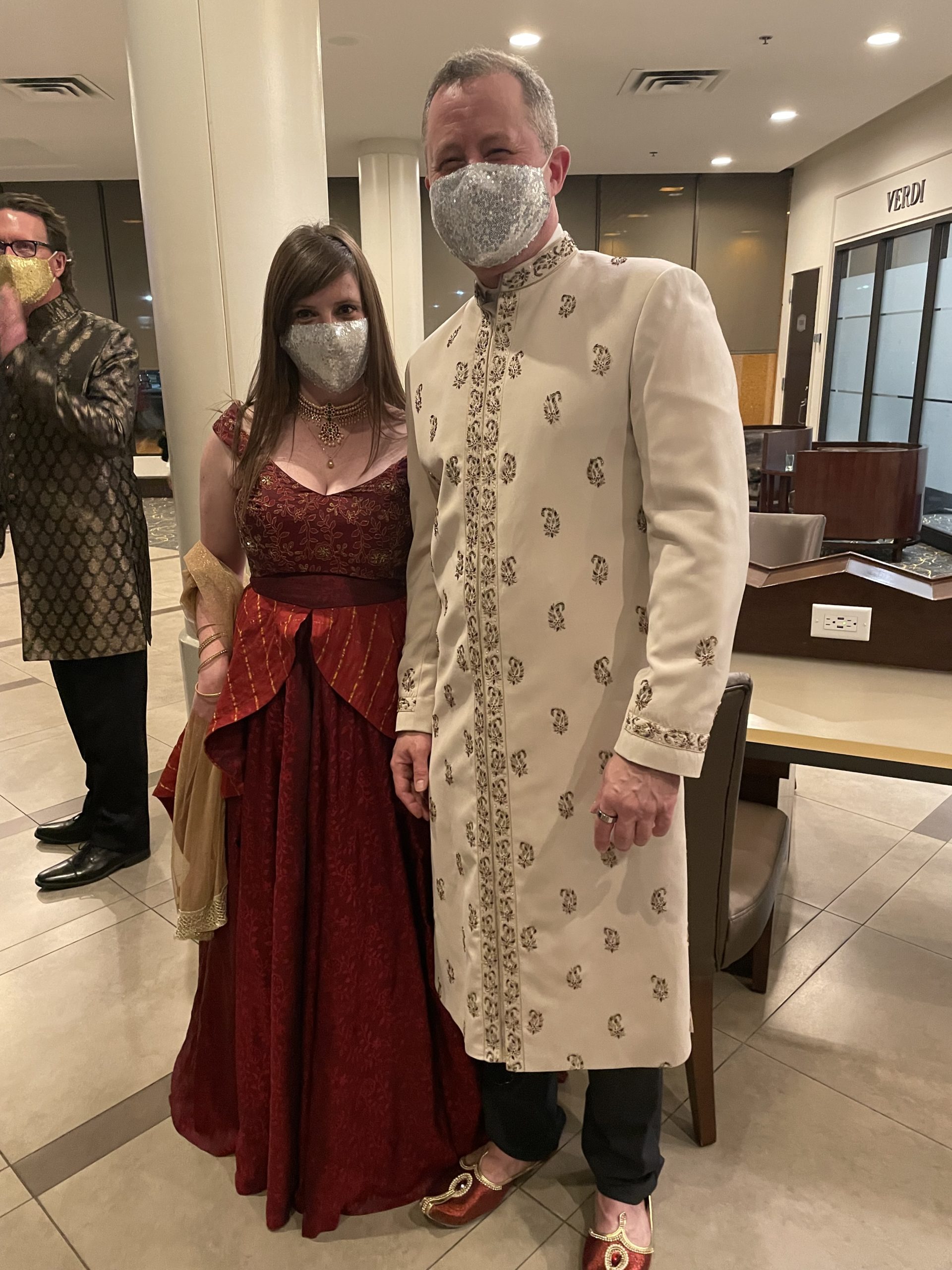 Couple dressed Indian clothing